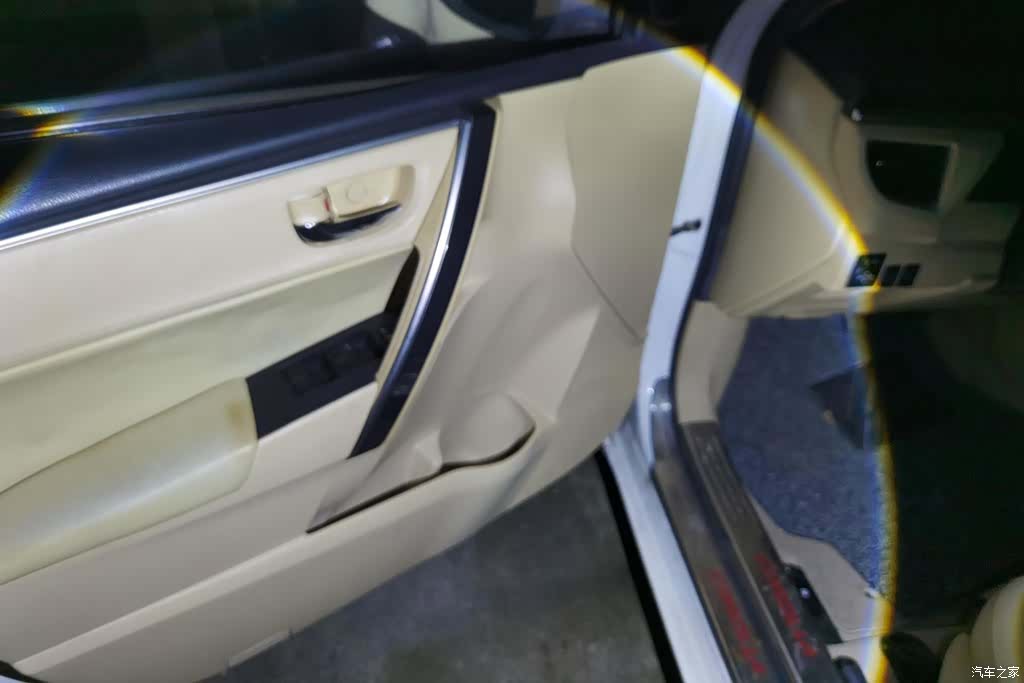 Toyota Corolla, 2015 7
