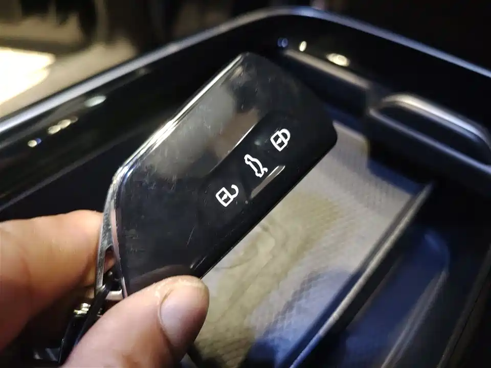 Volkswagen ID.6 CROZZ