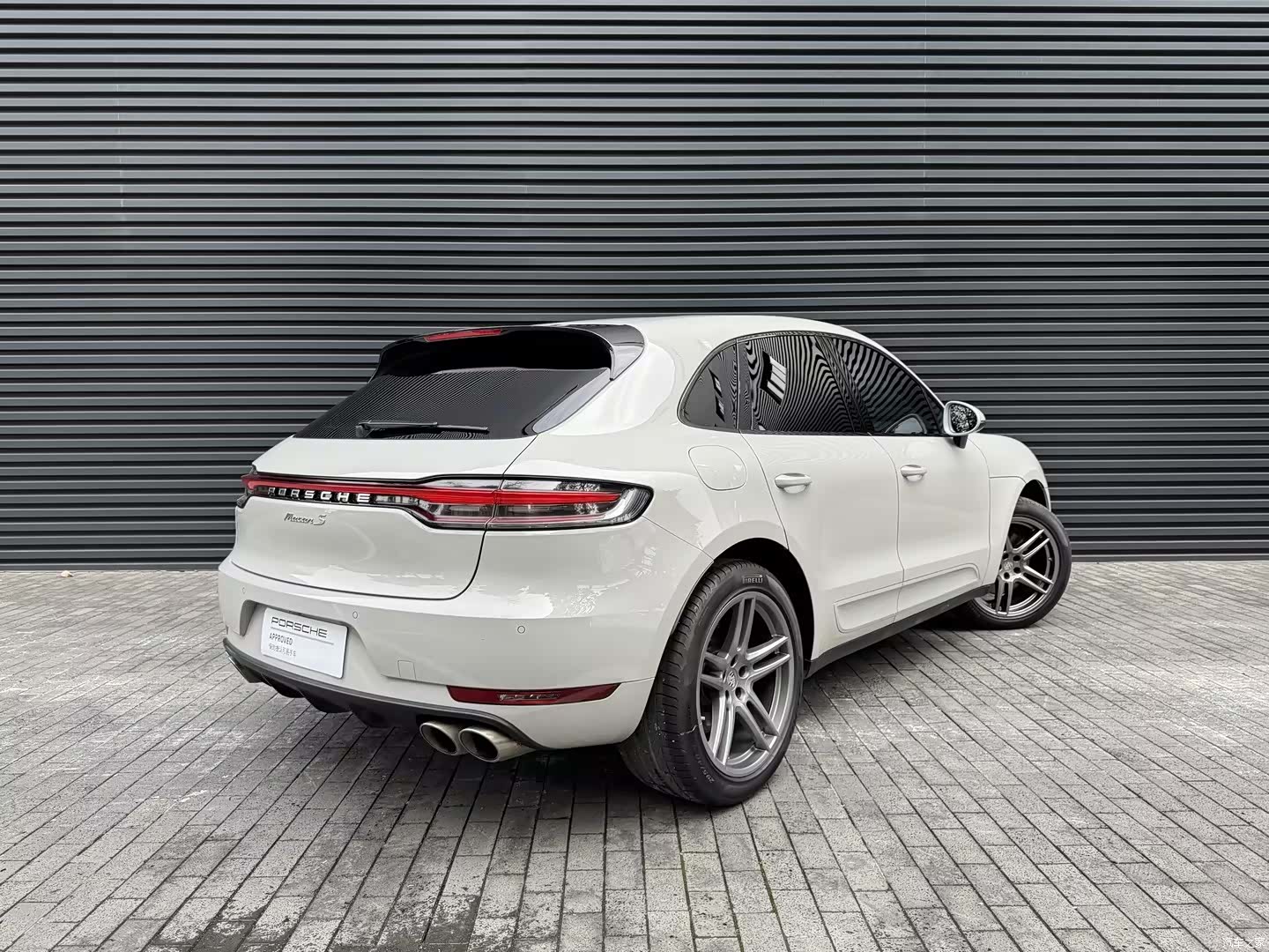 Porsche Macan, 2022 все фото