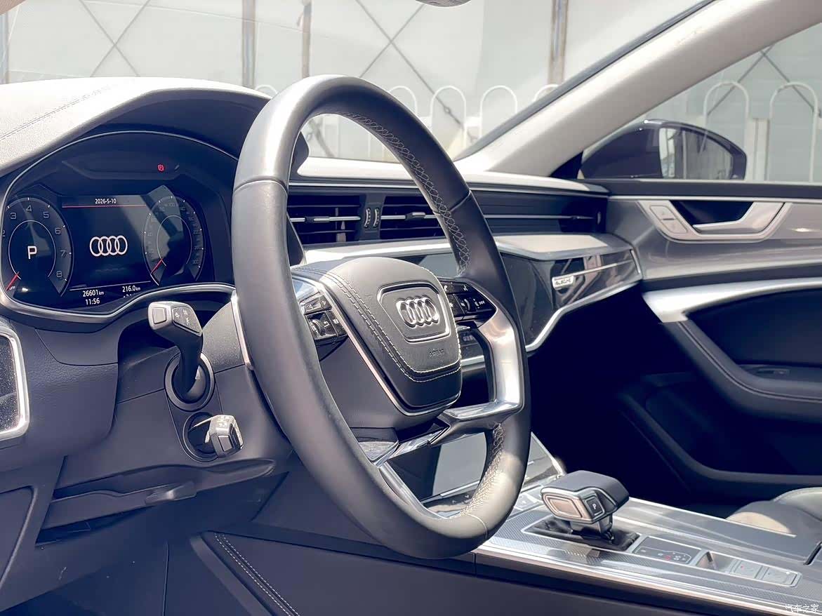 Audi A7L, 2025 все фото