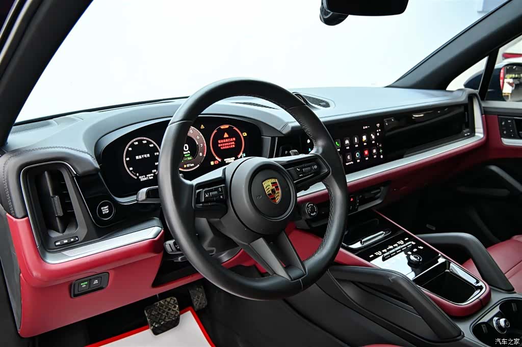 Porsche Cayenne, 2024 15