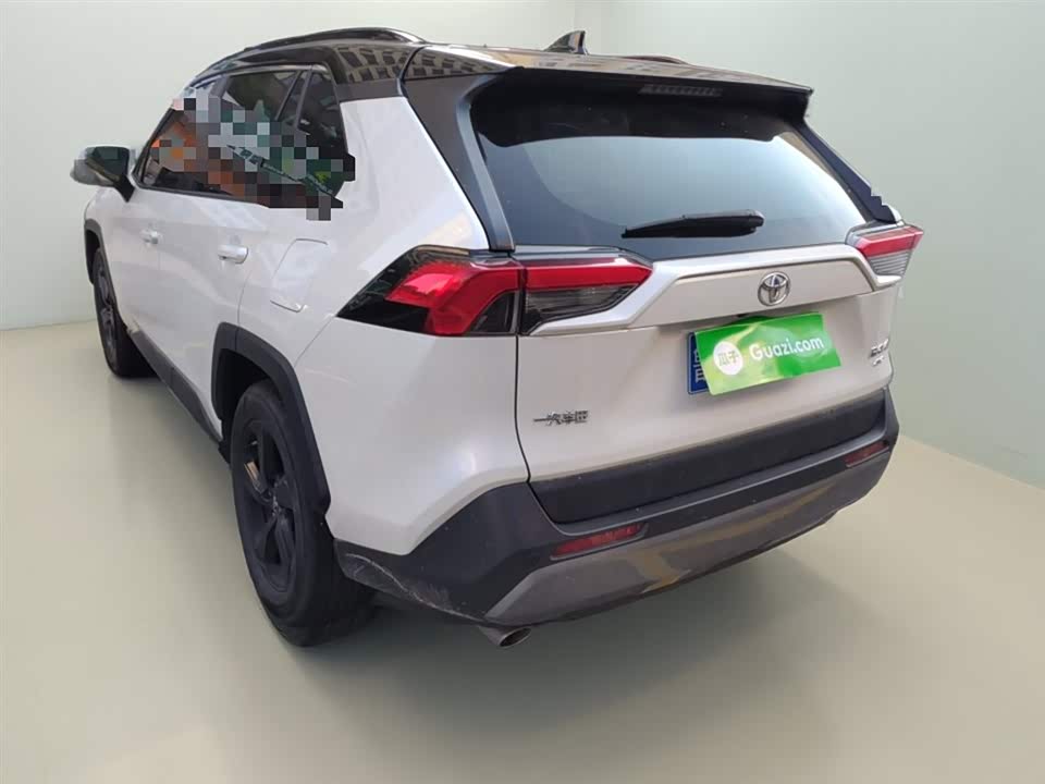 Toyota RAV4 Rongfang