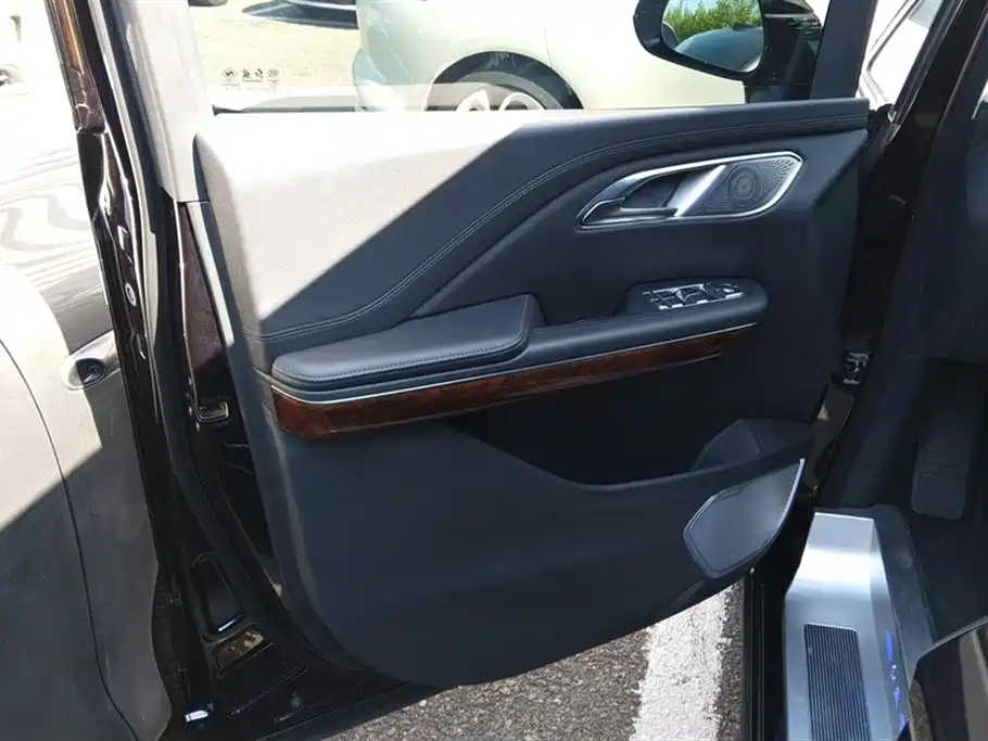 Hongqi HQ9 PHEV