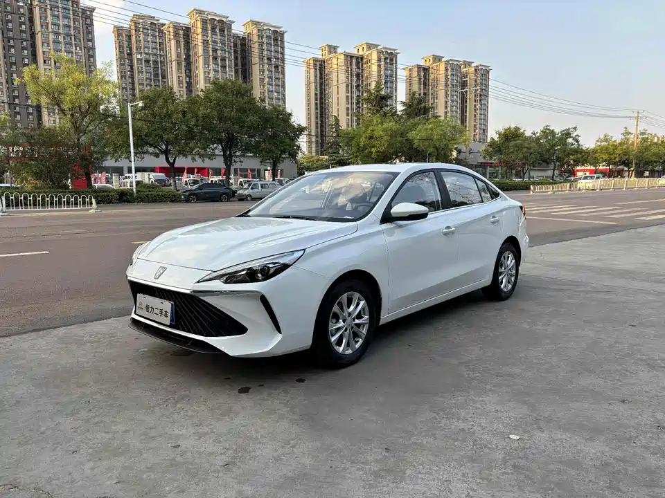 Roewe i5