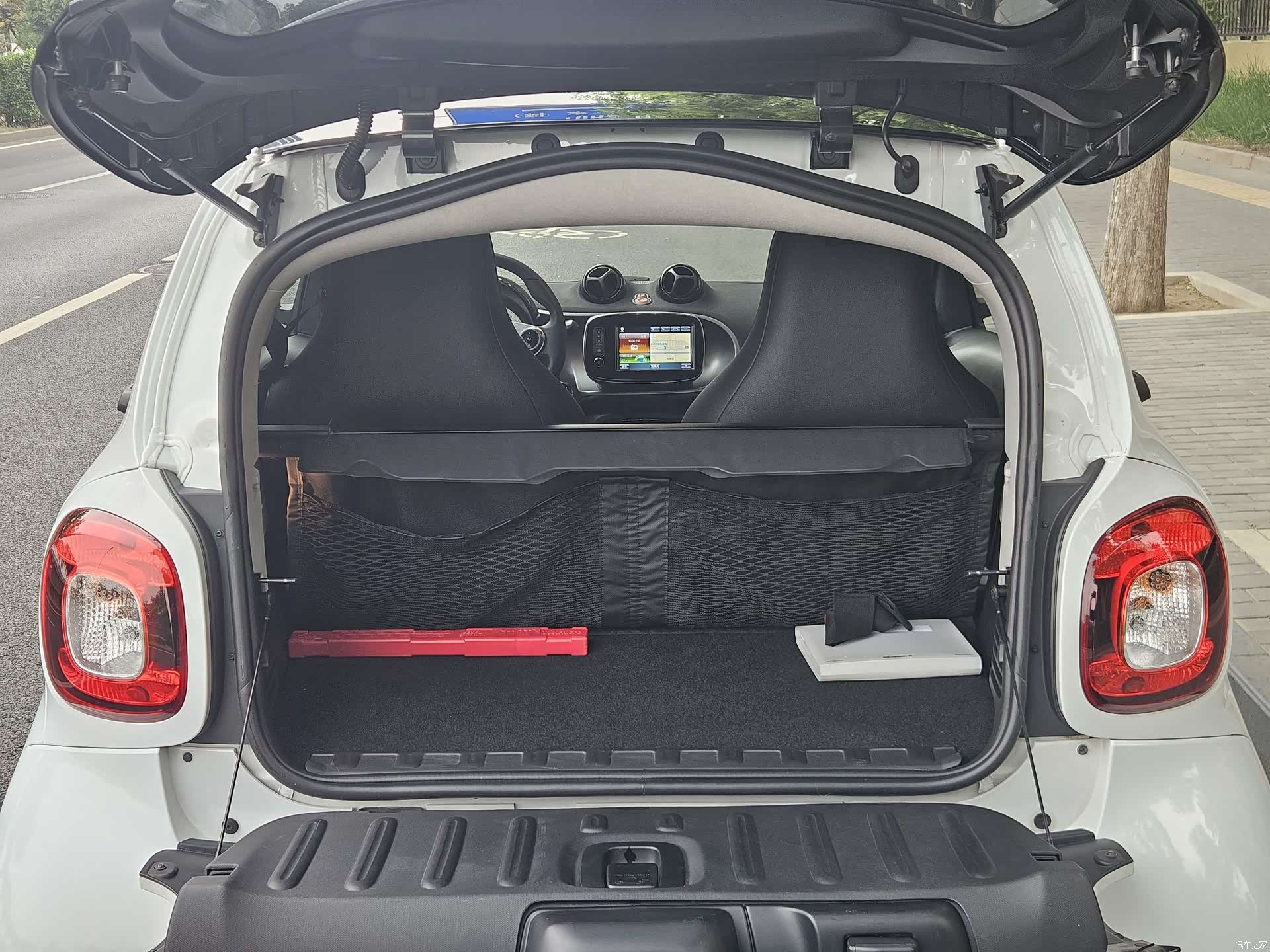 Smart Fortwo, 2018 17