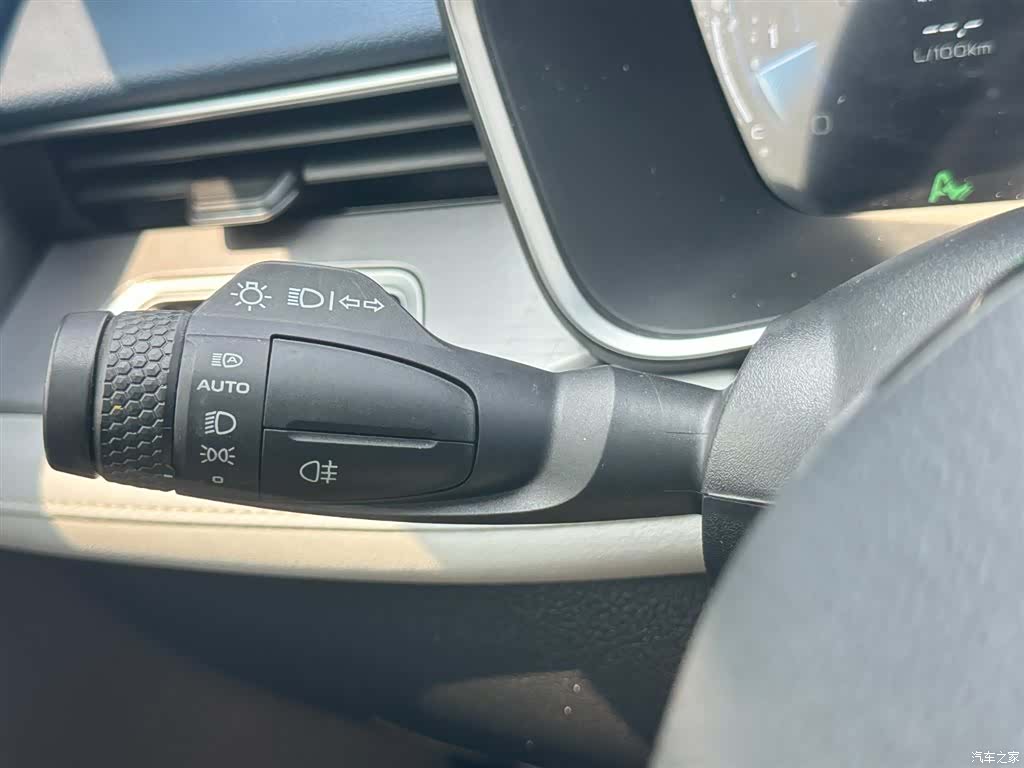 Geely Preface, 2022 21