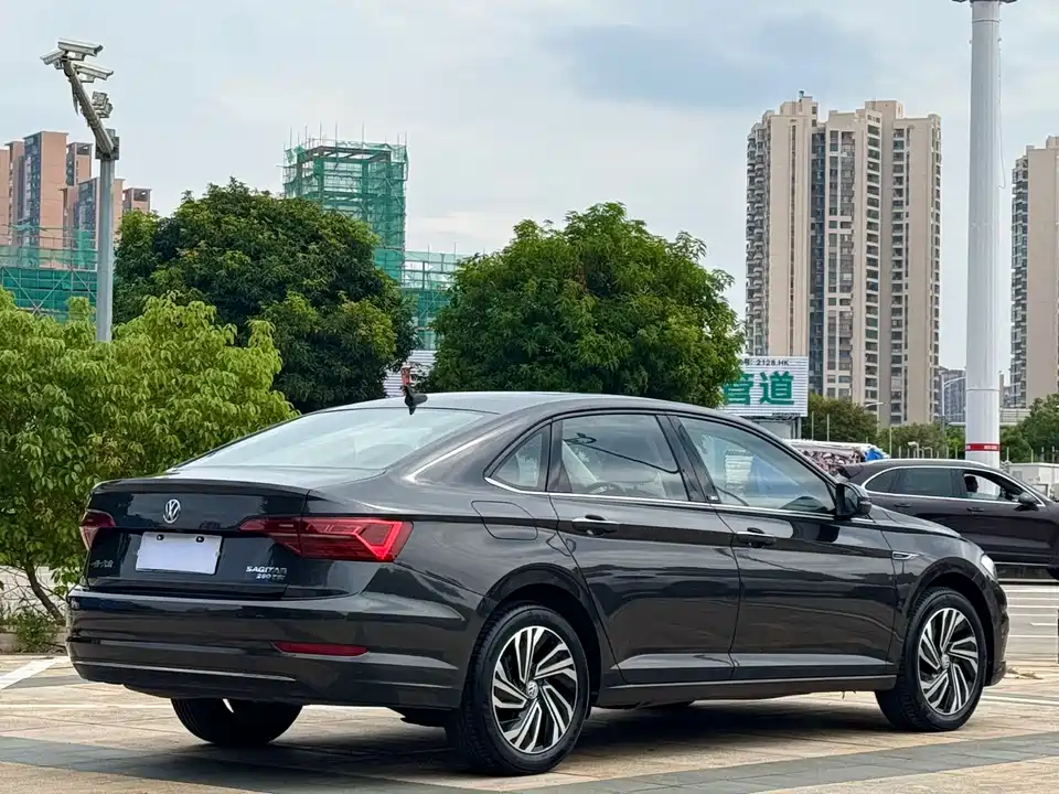 Volkswagen Sagitar