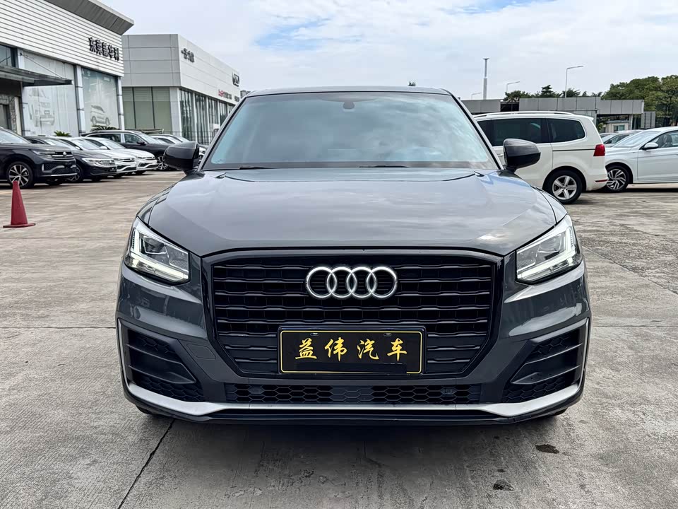 Audi Q2L