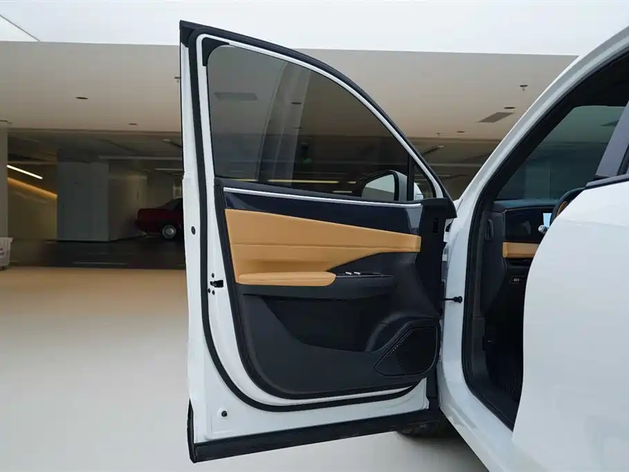 Geely Galaxy Galaxy L7