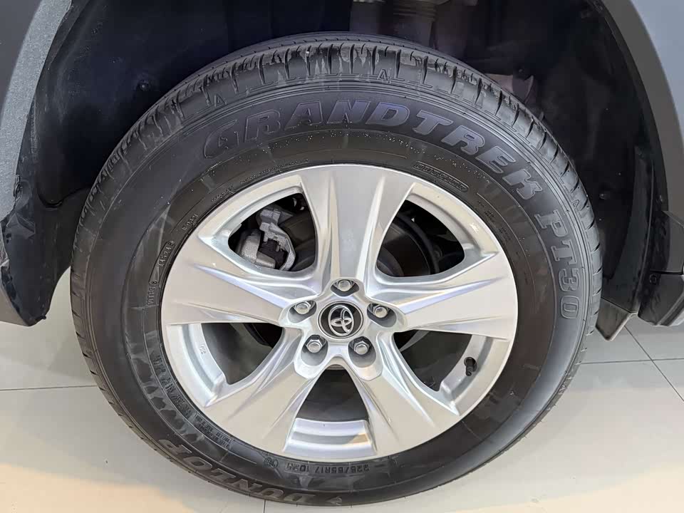 Toyota RAV4 Rongfang