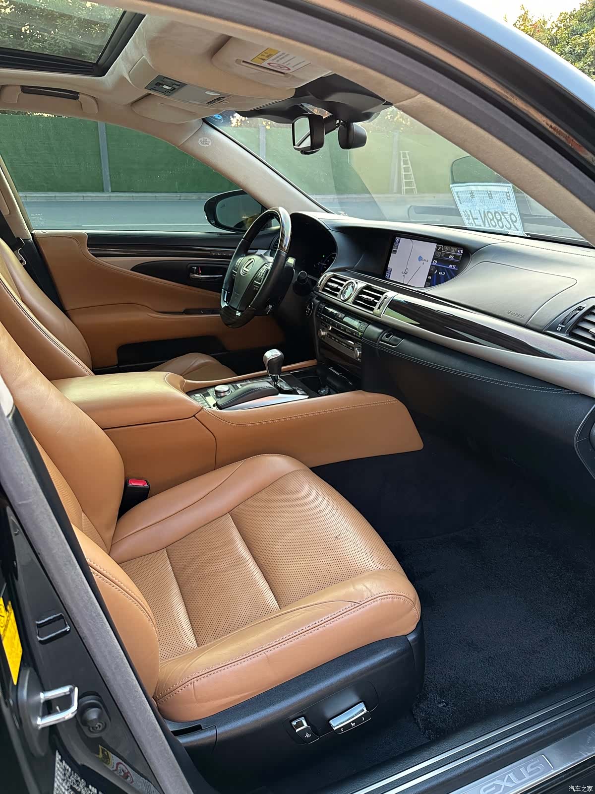 Lexus LS, 2014 16