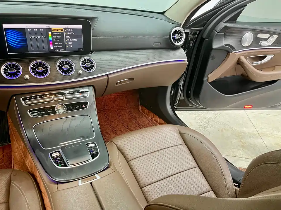 Mercedes-Benz E-class Mercedes-Benz E-class