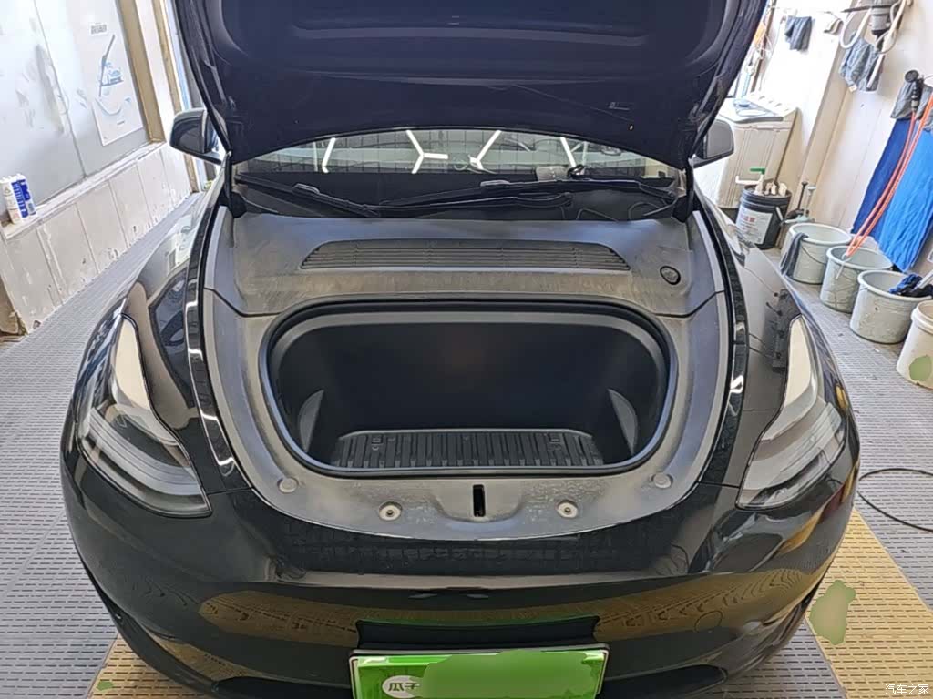 Tesla Model Y, 2023 20