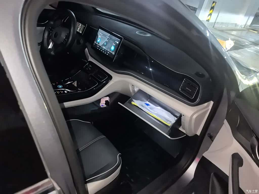 BYD Qin, 2022 22