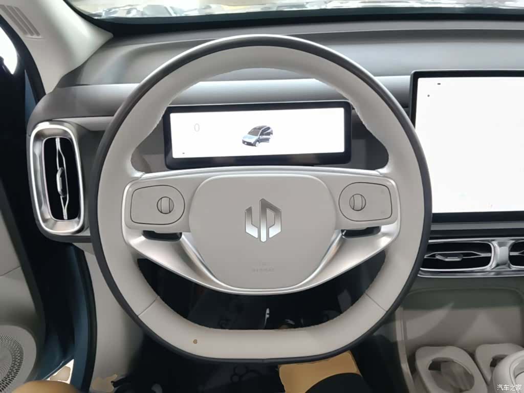 Leapmotor B10, 2025 11