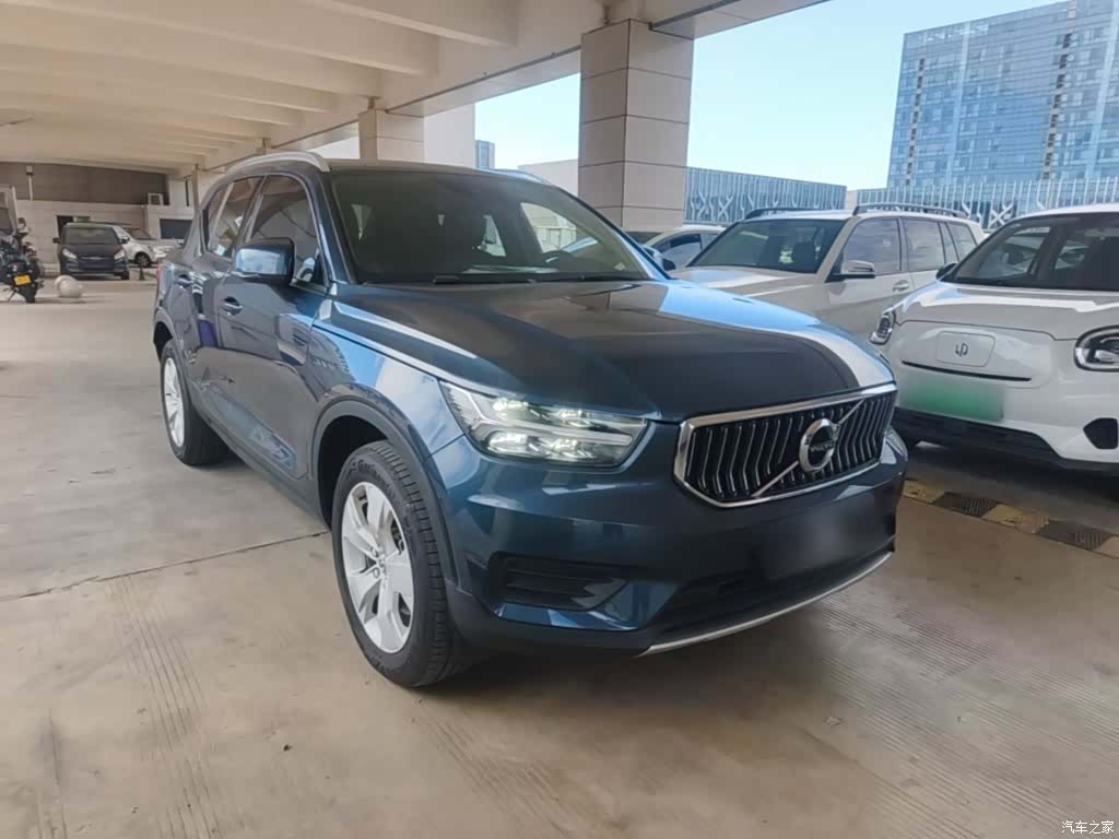 Volvo XC40, 2022 4