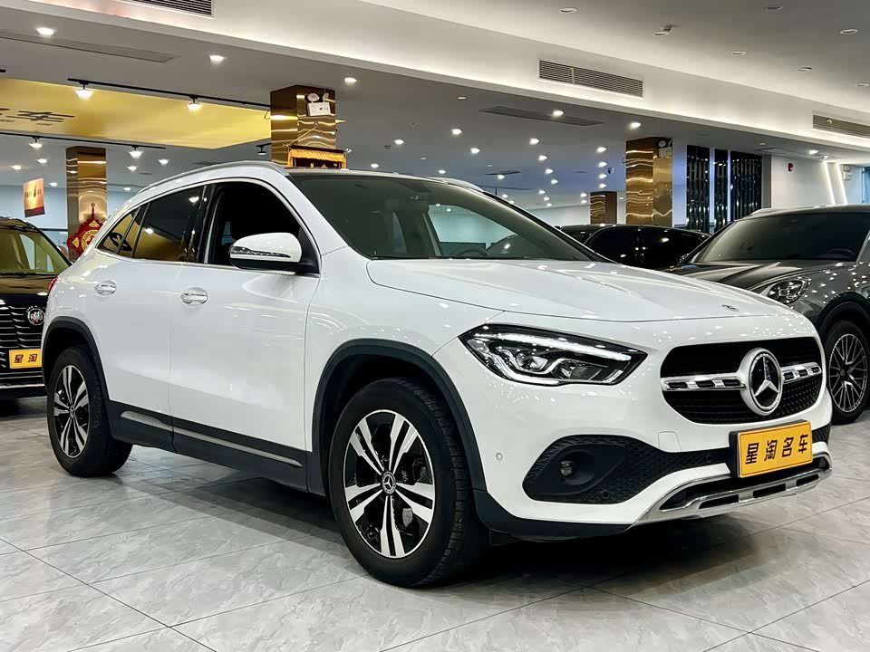 Mercedes-Benz GLA