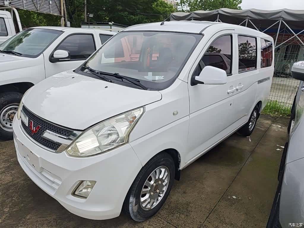 Wuling V, 2017 1