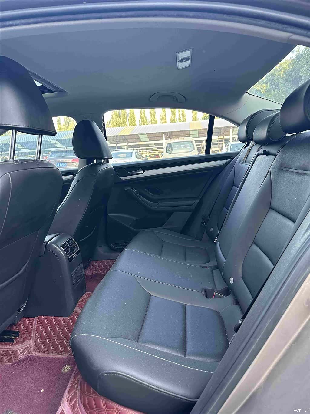 Volkswagen Sagitar, 2017 все фото