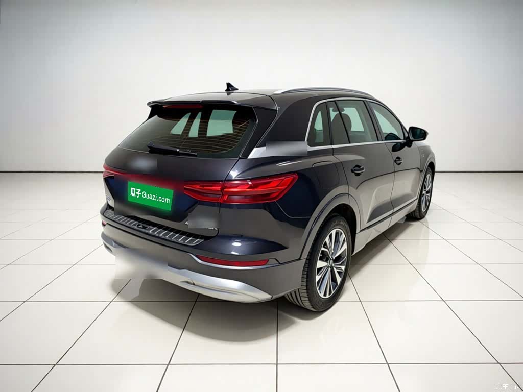 Audi Q5 e-tron, 2024 7