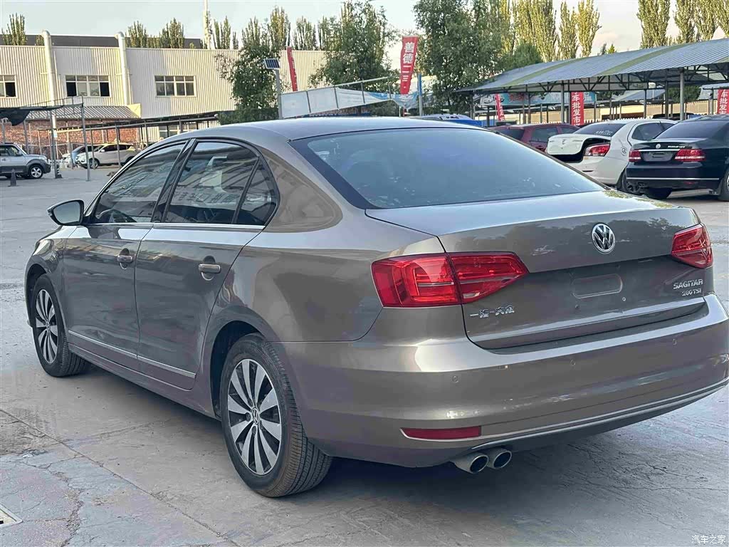 Volkswagen Sagitar, 2017 7