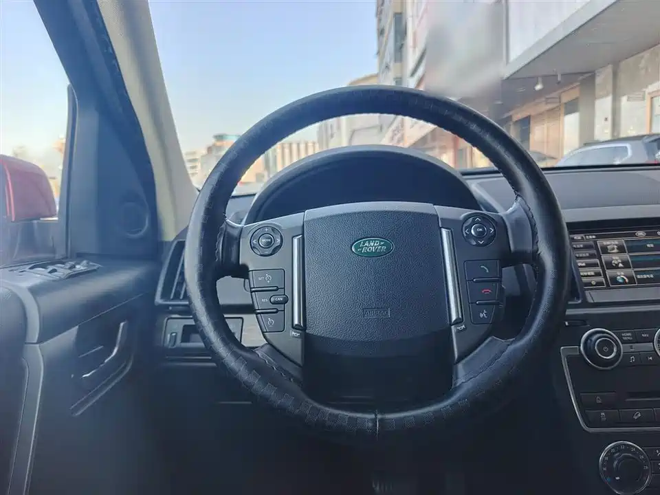 Land Rover Freelander 2