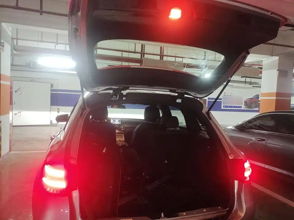 Mercedes-Benz GLC Mercedes-Benz GLC