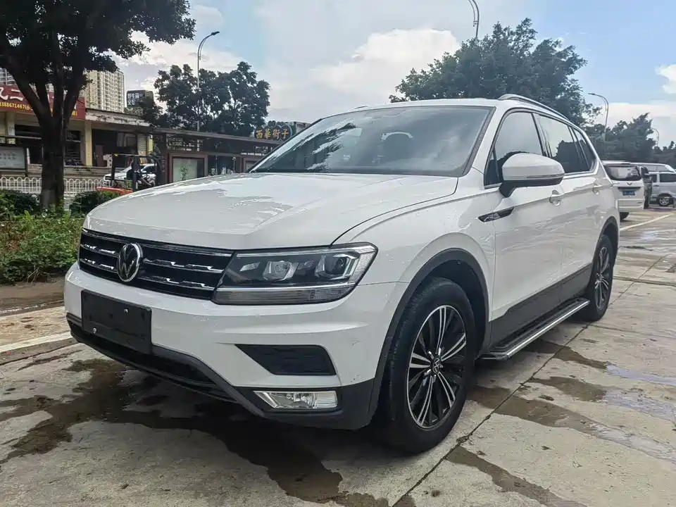 Volkswagen Tiguan L
