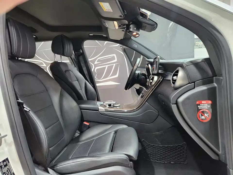 Mercedes-Benz GLC Mercedes-Benz GLC