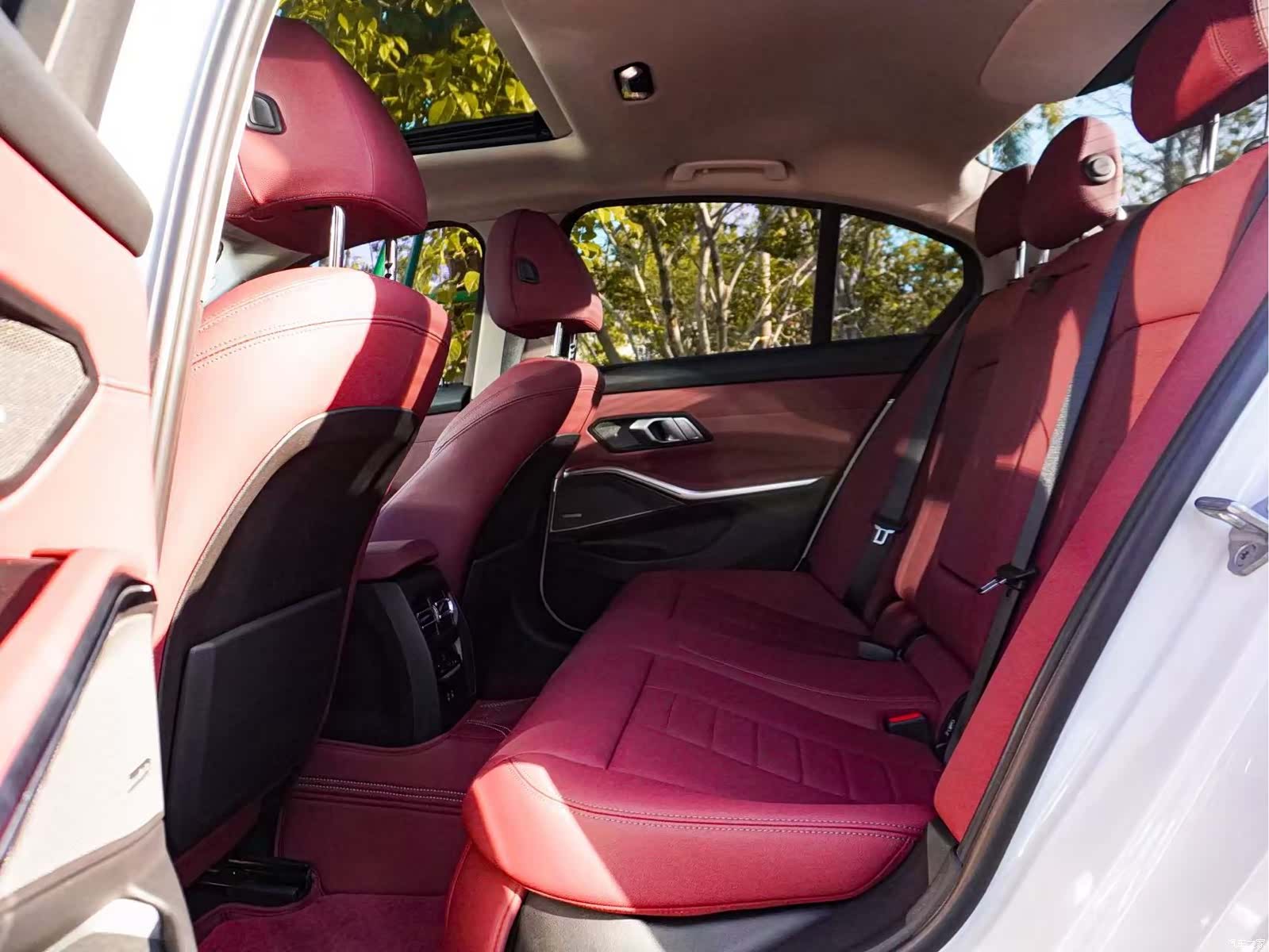 BMW 3 Series, 2021 9
