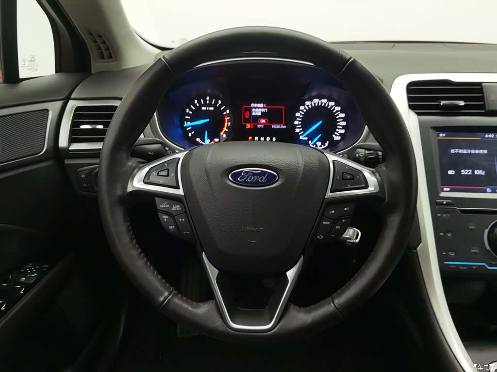 Ford Mondeo, 2016 11