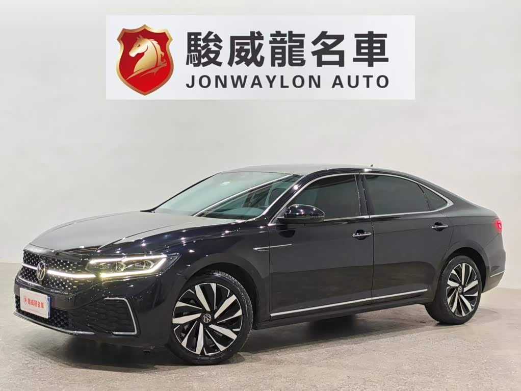 Volkswagen Passat 2022 330TSI Luxury