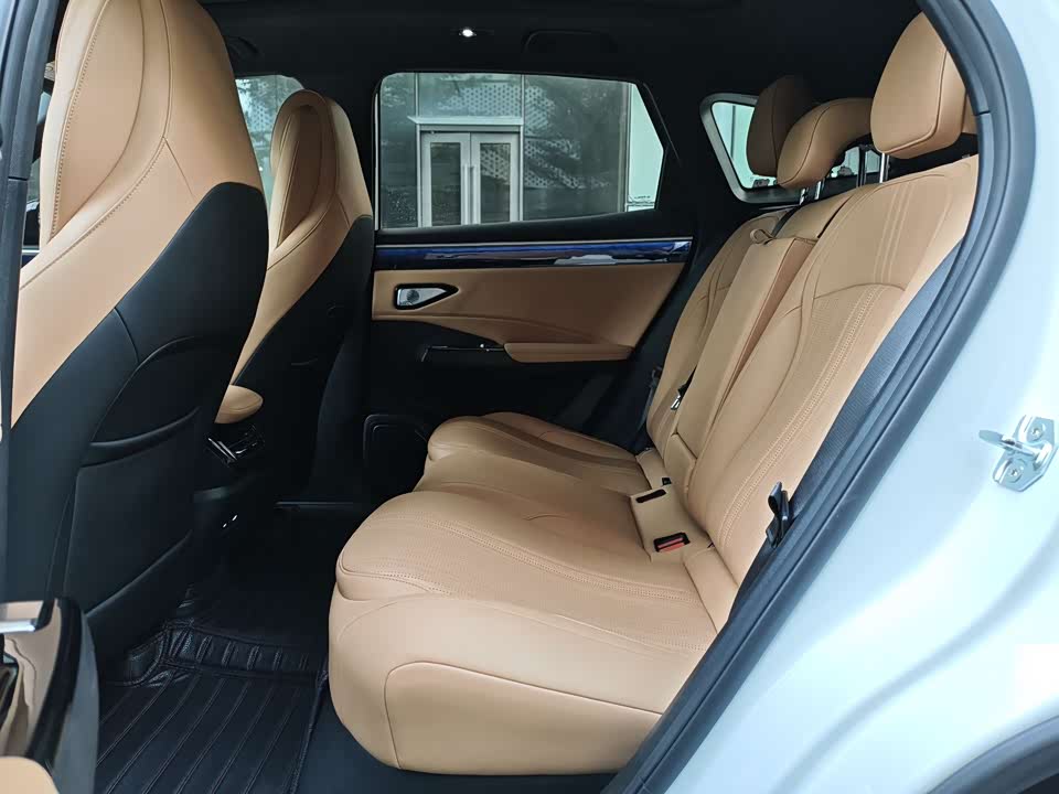 Geely Galaxy Galaxy L7