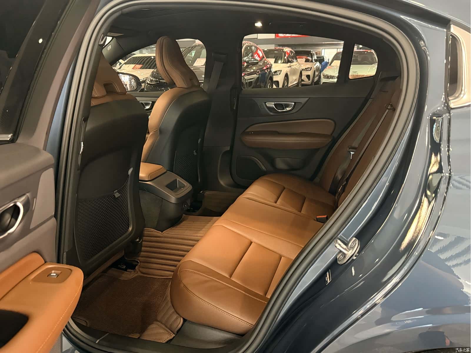 Volvo S60, 2025 6