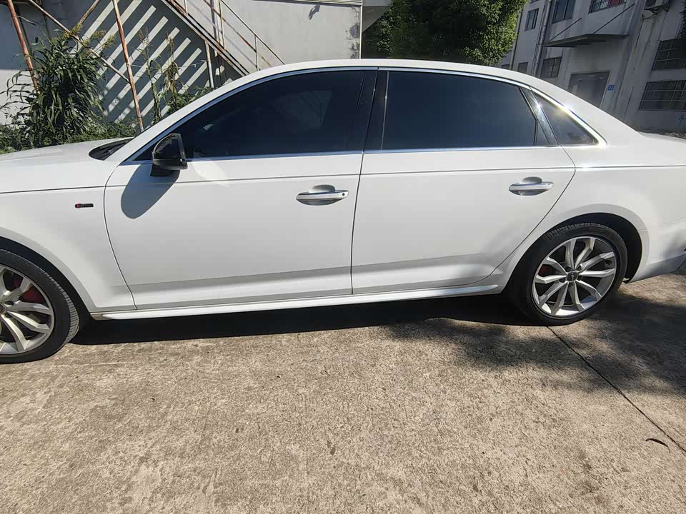 Audi A4L