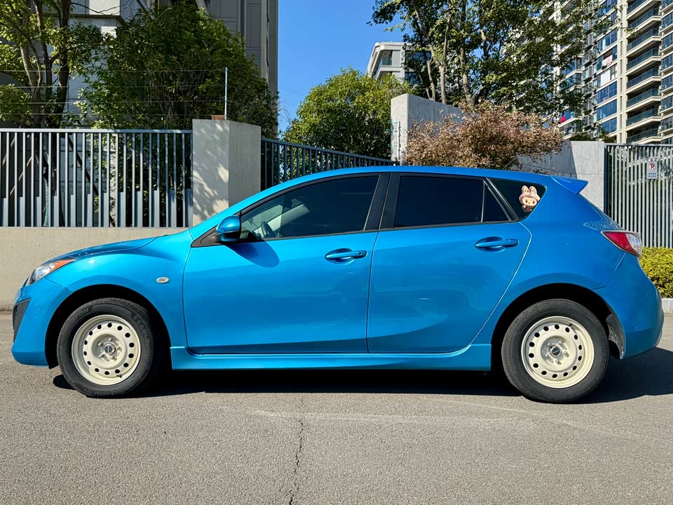 Mazda 3 star Cheng
