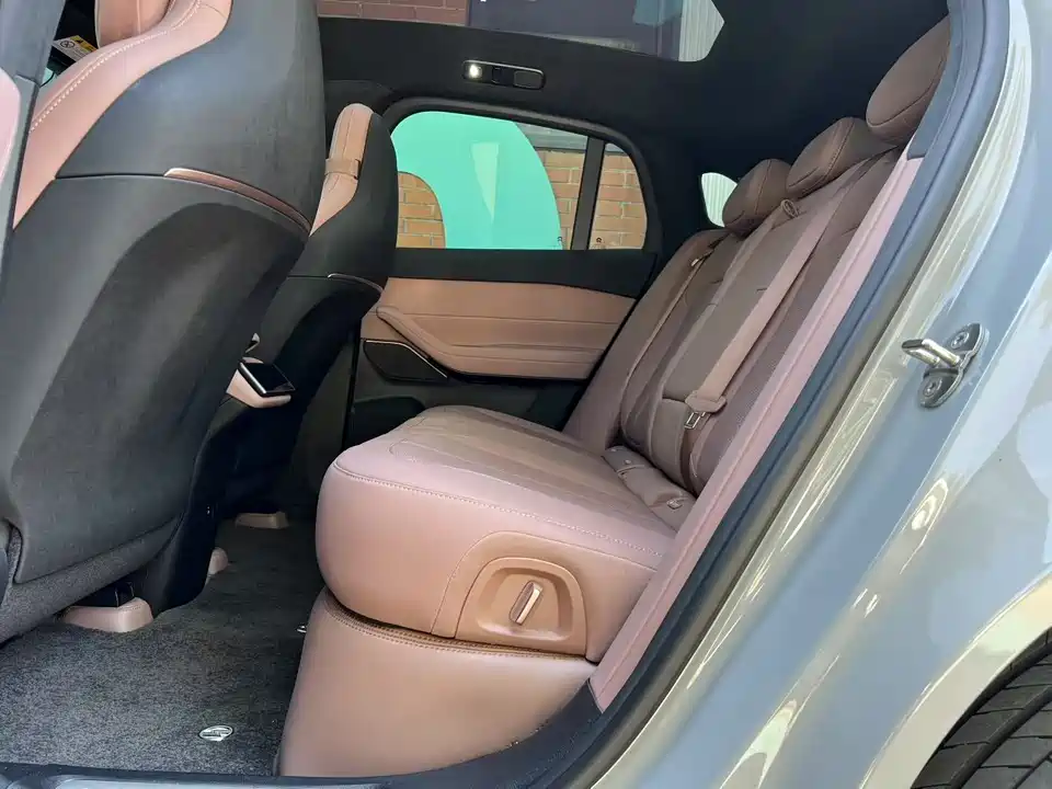 NIO EC6