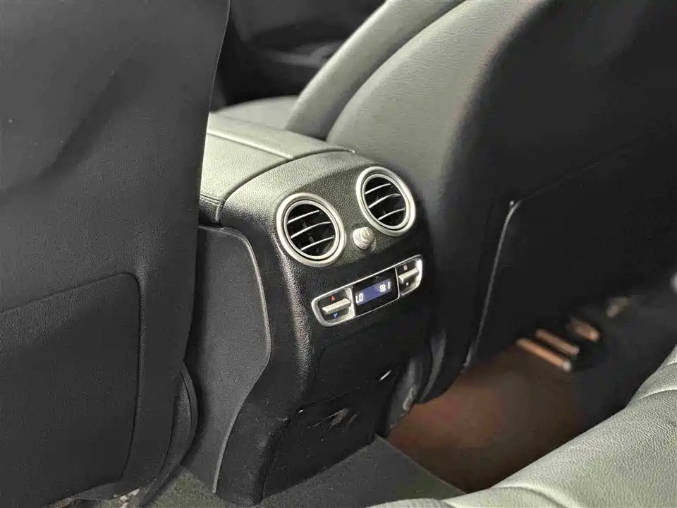 Mercedes-Benz GLC Mercedes-Benz GLC