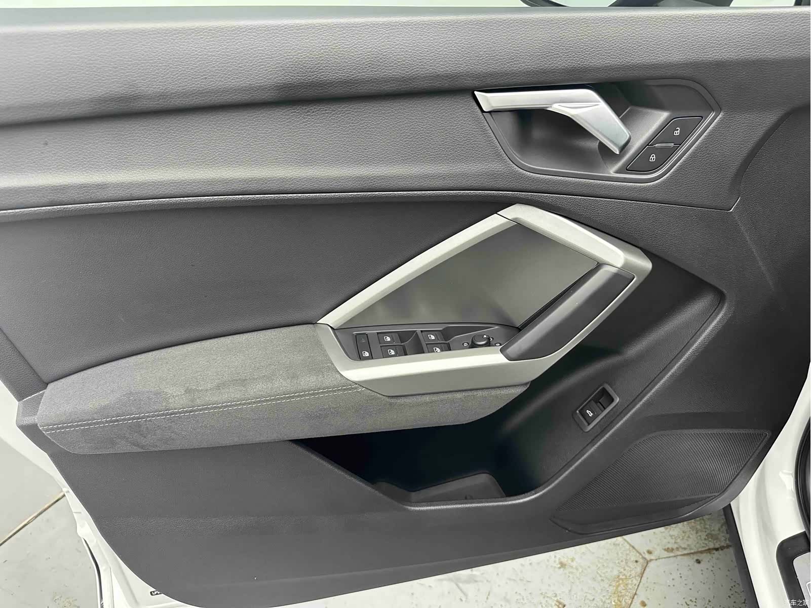 Audi Q3, 2023 10