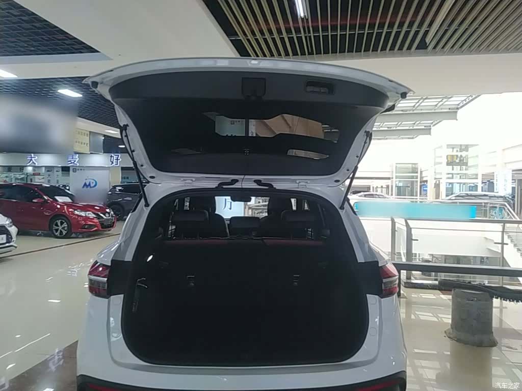 Geely Coolray, 2020 19