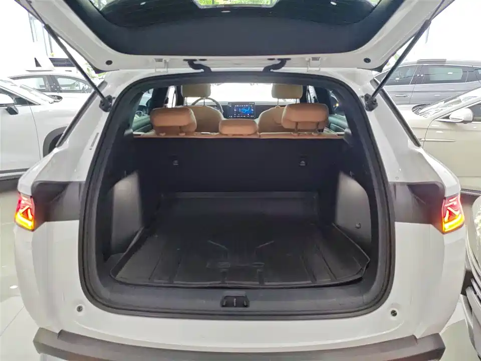 BYD Song L DM-i