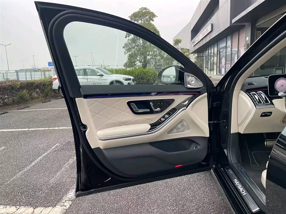 Mercedes-Benz Maybach S-class