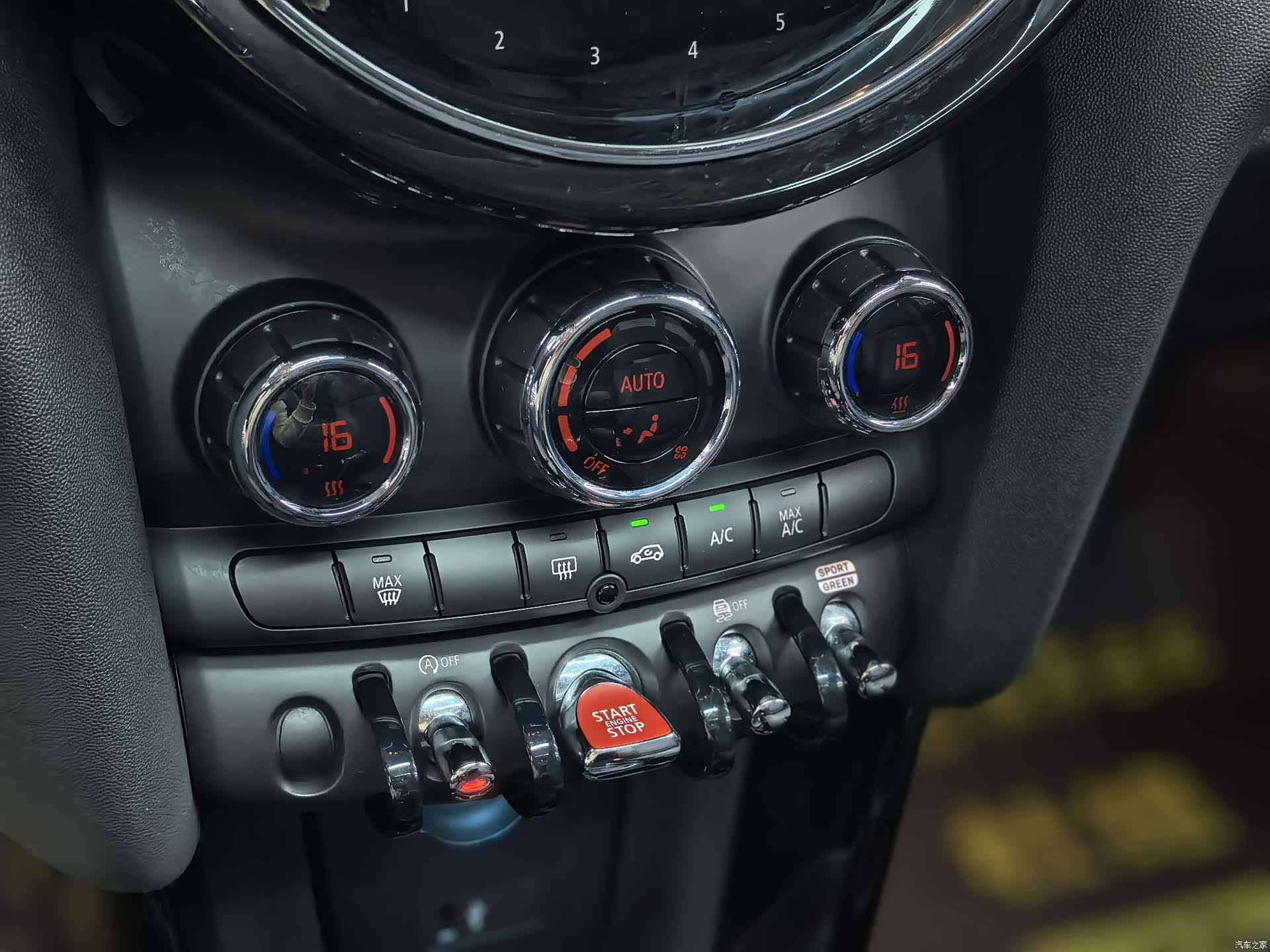 Mini Cooper, 2023 19