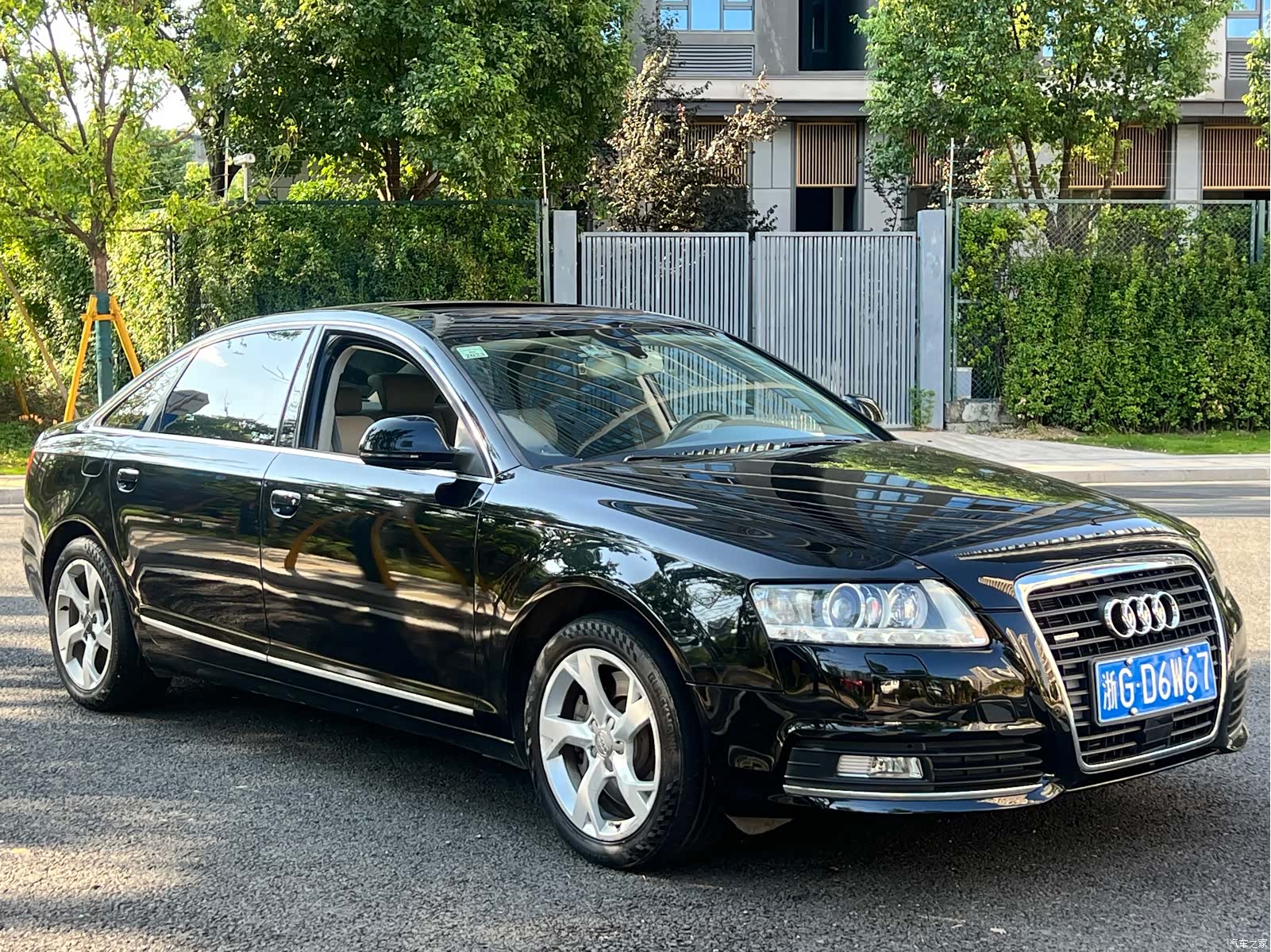 Audi A6L, 2012 3
