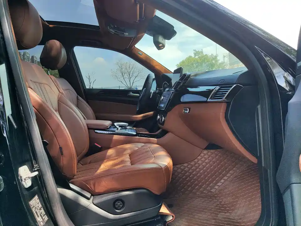 Mercedes-Benz GLS Mercedes-Benz GLS