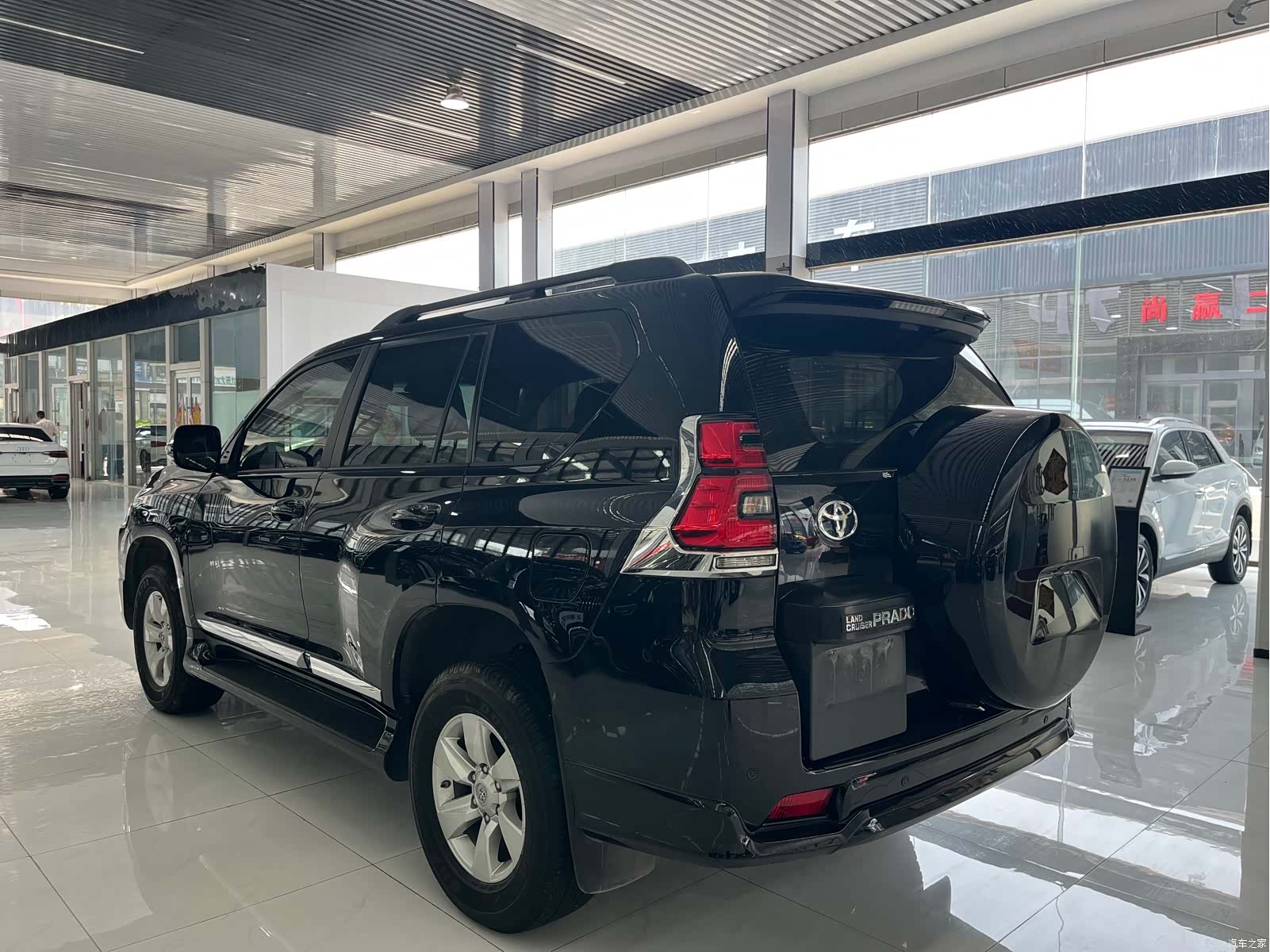 Toyota Prado, 2024 все фото
