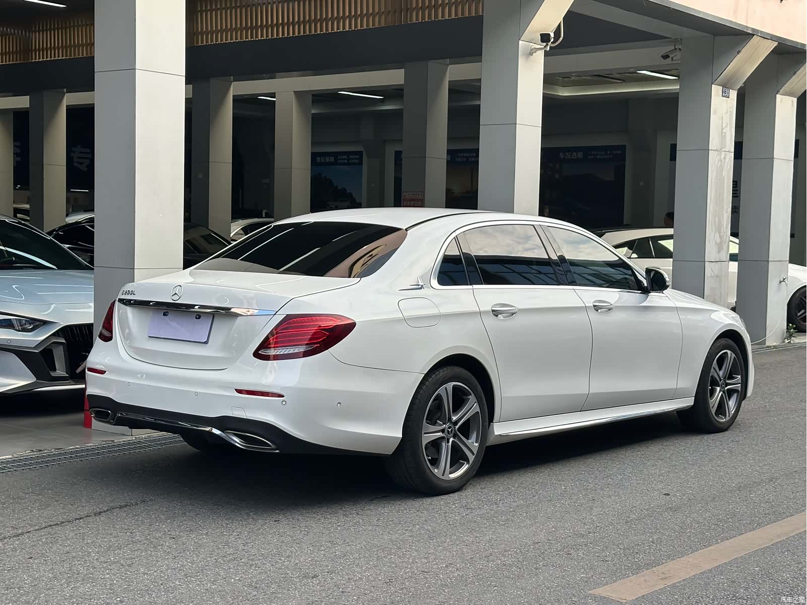 Mercedes-Benz E-Class, 2018 26