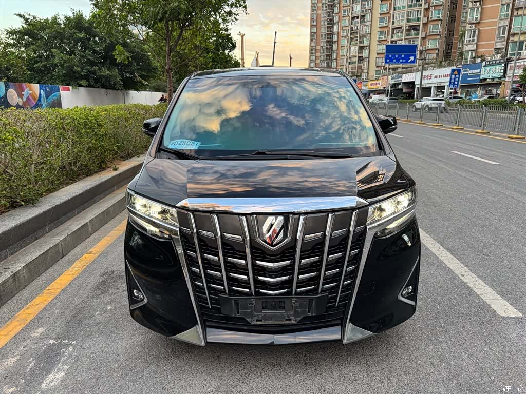 Toyota Alphard, 2018 2
