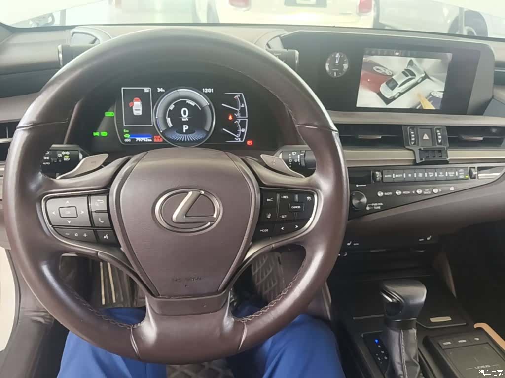 Lexus ES, 2020 7