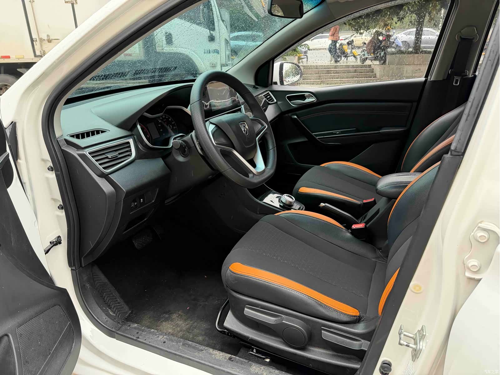 Wuling 310, 2018 8